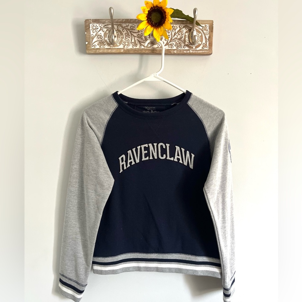 UNIVERSAL STUDIOS Wizarding World of Harry Potter Ravenclaw Crewneck-Youth Large